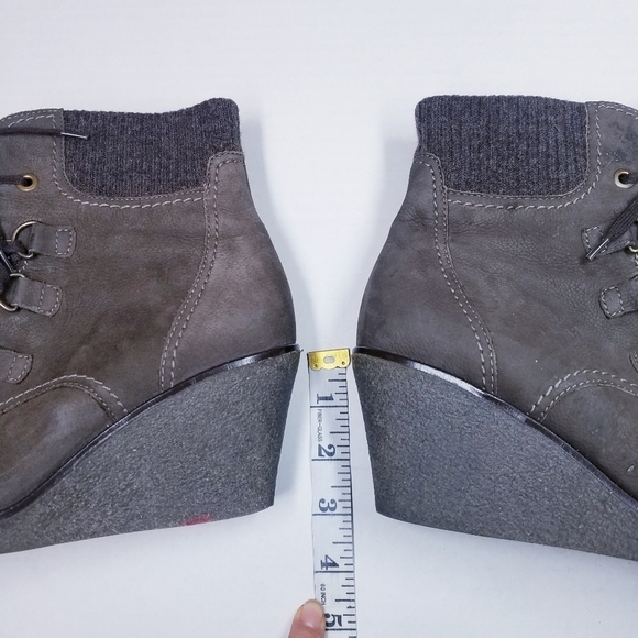 Gabor | Suede Wedge Ankle Boots, Brown‎ size 9 - Picture 10 of 11